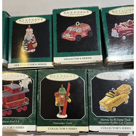 Lot of 9 Vintage Hallmark Keepsake Collectors Series Christmas Ornaments - Picture 4 of 6